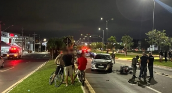 Motociclista morre no dia do aniversário após bater em carro na contramão